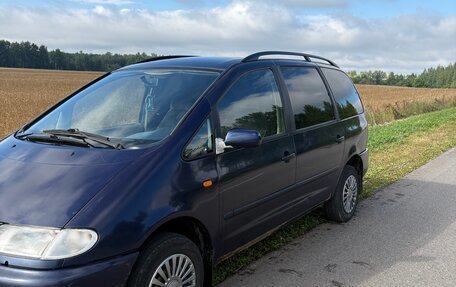 SEAT Alhambra II рестайлинг, 2000 год, 370 000 рублей, 2 фотография