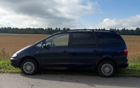 SEAT Alhambra II рестайлинг, 2000 год, 370 000 рублей, 3 фотография