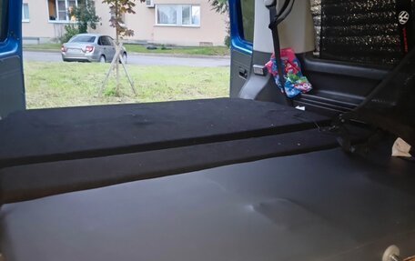 Volkswagen Caravelle T5, 2006 год, 1 250 000 рублей, 13 фотография
