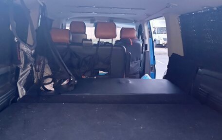 Volkswagen Caravelle T5, 2006 год, 1 250 000 рублей, 12 фотография