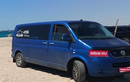 Volkswagen Caravelle T5, 2006 год, 1 250 000 рублей, 1 фотография