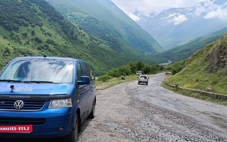 Volkswagen Caravelle T5, 2006 год, 1 250 000 рублей, 10 фотография