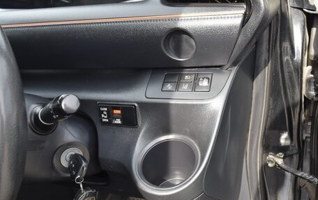 Toyota Sienta II, 2016 год, 1 350 000 рублей, 6 фотография