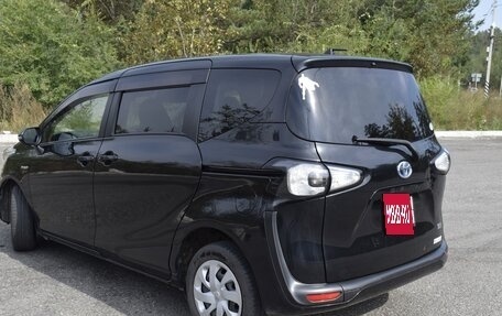 Toyota Sienta II, 2016 год, 1 350 000 рублей, 4 фотография
