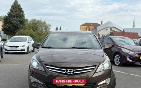 Hyundai Solaris II рестайлинг, 2015 год, 880 000 рублей, 2 фотография