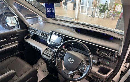Honda Stepwgn IV, 2021 год, 2 229 000 рублей, 12 фотография