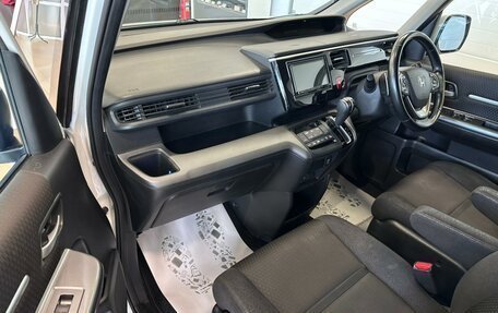 Honda Stepwgn IV, 2021 год, 2 229 000 рублей, 13 фотография