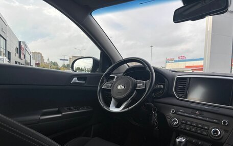KIA Sportage IV рестайлинг, 2020 год, 2 350 000 рублей, 24 фотография