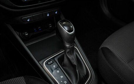 Hyundai Solaris II рестайлинг, 2018 год, 1 348 000 рублей, 12 фотография