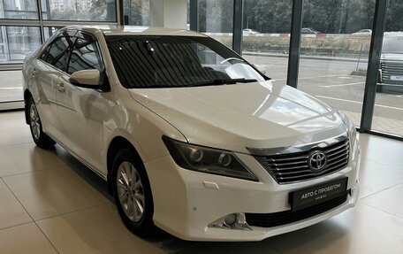 Toyota Camry, 2014 год, 1 430 000 рублей, 2 фотография