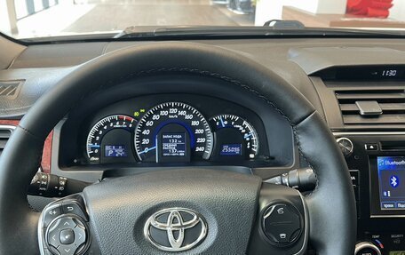 Toyota Camry, 2014 год, 1 430 000 рублей, 10 фотография