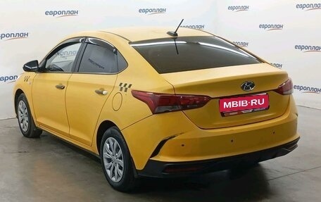 Hyundai Solaris II рестайлинг, 2022 год, 1 164 000 рублей, 4 фотография