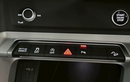 Audi Q3, 2022 год, 1 893 000 рублей, 19 фотография