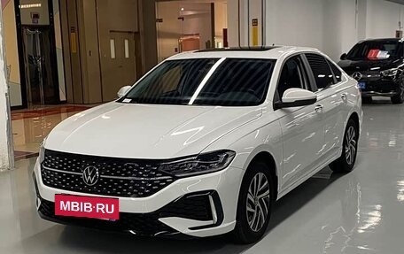 Volkswagen Lavida, 2022 год, 1 260 000 рублей, 2 фотография