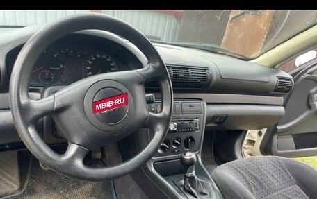 Audi A4, 1996 год, 285 000 рублей, 11 фотография