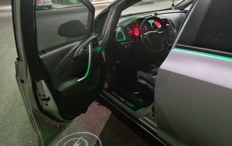 Opel Astra J, 2011 год, 600 000 рублей, 4 фотография