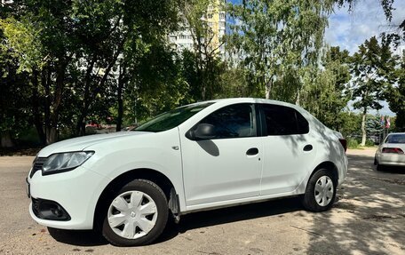 Renault Logan II, 2017 год, 655 000 рублей, 3 фотография