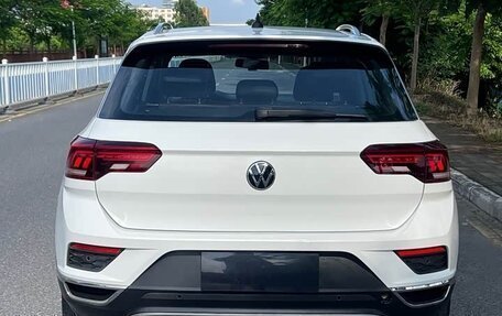 Volkswagen T-Roc I, 2022 год, 1 603 000 рублей, 6 фотография