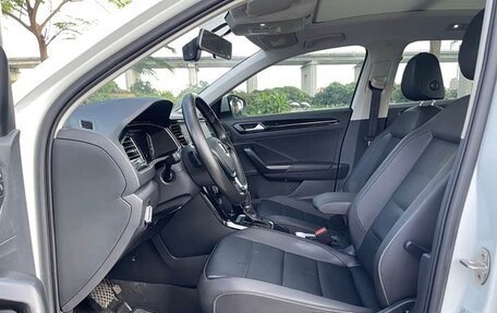 Volkswagen T-Roc I, 2022 год, 1 603 000 рублей, 7 фотография