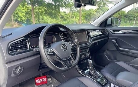 Volkswagen T-Roc I, 2022 год, 1 603 000 рублей, 8 фотография