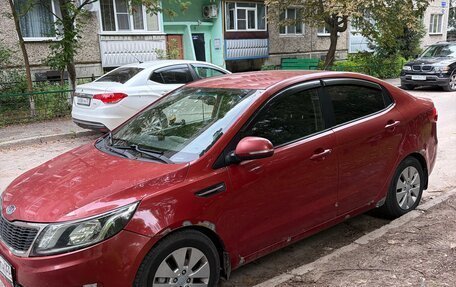KIA Rio III рестайлинг, 2012 год, 550 000 рублей, 3 фотография
