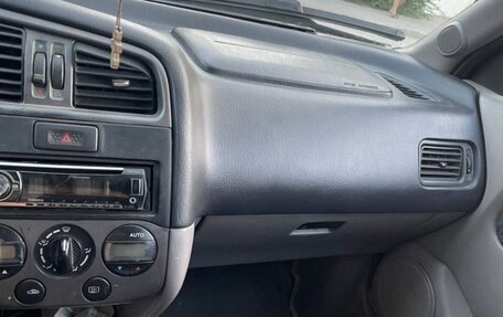 Nissan Primera II рестайлинг, 2000 год, 240 000 рублей, 12 фотография