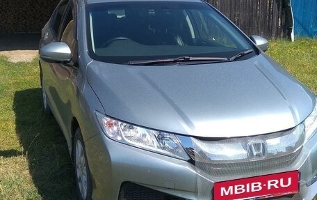 Honda Grace I, 2016 год, 1 260 000 рублей, 2 фотография