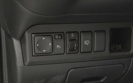 Nissan Note II рестайлинг, 2011 год, 930 000 рублей, 17 фотография