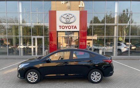 Hyundai Solaris II рестайлинг, 2021 год, 1 825 000 рублей, 8 фотография