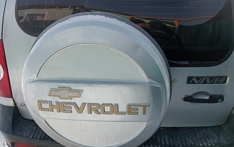 Chevrolet Niva I рестайлинг, 2011 год, 370 000 рублей, 3 фотография