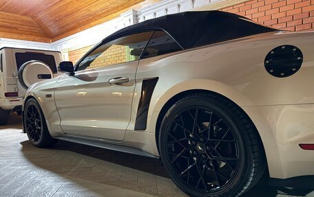 Ford Mustang VI рестайлинг, 2019 год, 3 200 000 рублей, 8 фотография