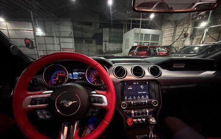Ford Mustang VI рестайлинг, 2019 год, 3 200 000 рублей, 9 фотография