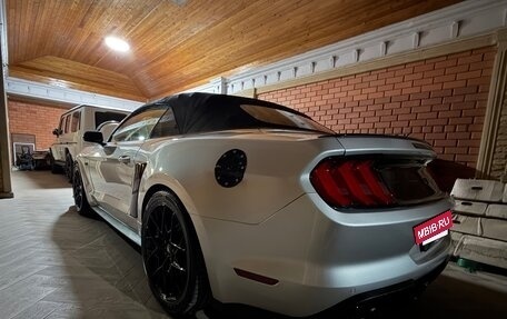 Ford Mustang VI рестайлинг, 2019 год, 3 200 000 рублей, 7 фотография