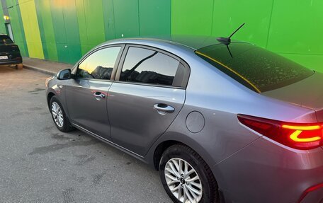 KIA Rio IV, 2018 год, 1 100 000 рублей, 3 фотография