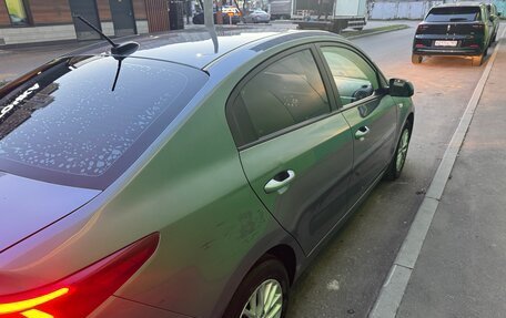 KIA Rio IV, 2018 год, 1 100 000 рублей, 4 фотография