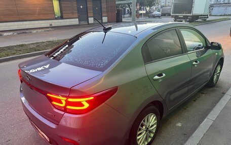 KIA Rio IV, 2018 год, 1 100 000 рублей, 6 фотография