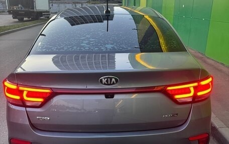 KIA Rio IV, 2018 год, 1 100 000 рублей, 2 фотография