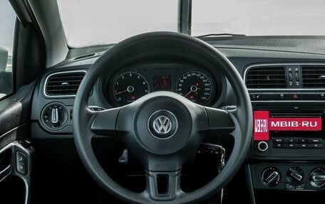 Volkswagen Polo VI (EU Market), 2011 год, 650 000 рублей, 16 фотография
