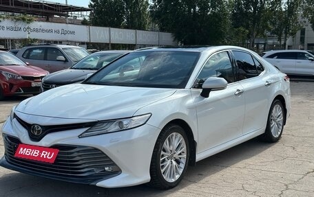 Toyota Camry, 2019 год, 3 250 000 рублей, 1 фотография