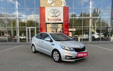 KIA Rio III рестайлинг, 2015 год, 980 000 рублей, 3 фотография