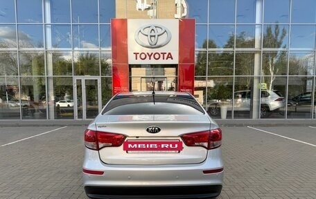 KIA Rio III рестайлинг, 2015 год, 980 000 рублей, 6 фотография