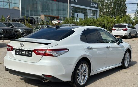 Toyota Camry, 2019 год, 3 250 000 рублей, 6 фотография