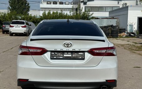 Toyota Camry, 2019 год, 3 250 000 рублей, 7 фотография