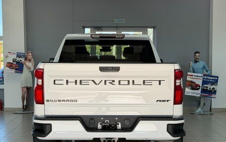 Chevrolet Silverado, 2023 год, 6 690 000 рублей, 12 фотография