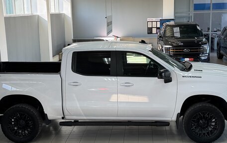Chevrolet Silverado, 2023 год, 6 690 000 рублей, 8 фотография