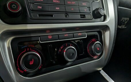 Volkswagen Jetta VI, 2014 год, 1 300 000 рублей, 18 фотография