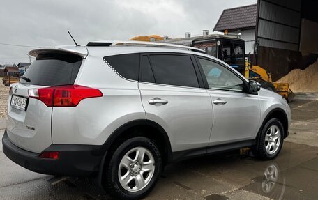 Toyota RAV4, 2014 год, 2 490 000 рублей, 3 фотография