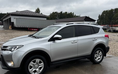Toyota RAV4, 2014 год, 2 490 000 рублей, 2 фотография