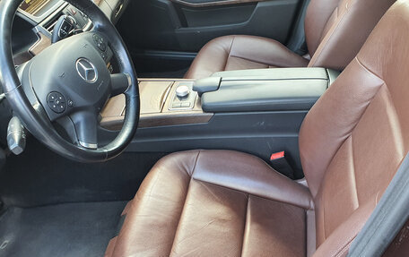 Mercedes-Benz E-Класс, 2012 год, 2 250 000 рублей, 7 фотография