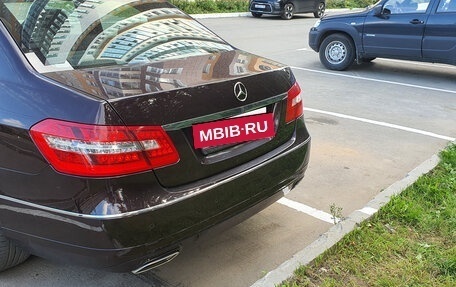 Mercedes-Benz E-Класс, 2012 год, 2 250 000 рублей, 3 фотография